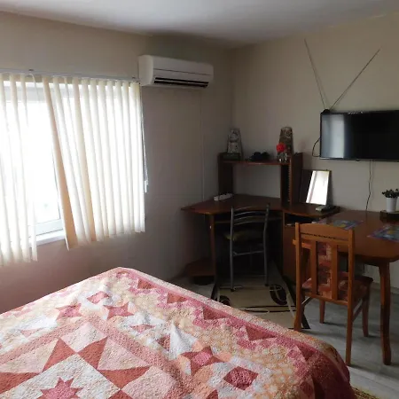 Apartman Часть Дома С Отдельным Входом, 500 М От Моря. *